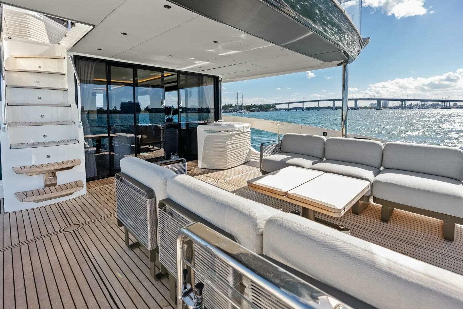 2025 Absolute 75 Navetta
