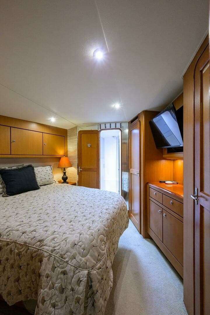 2001 Ocean Yachts 56 Super Sport