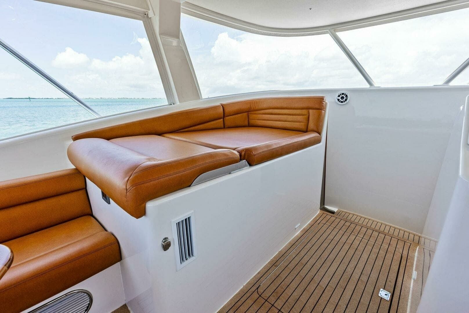 2020 Calcutta 480 Catamaran