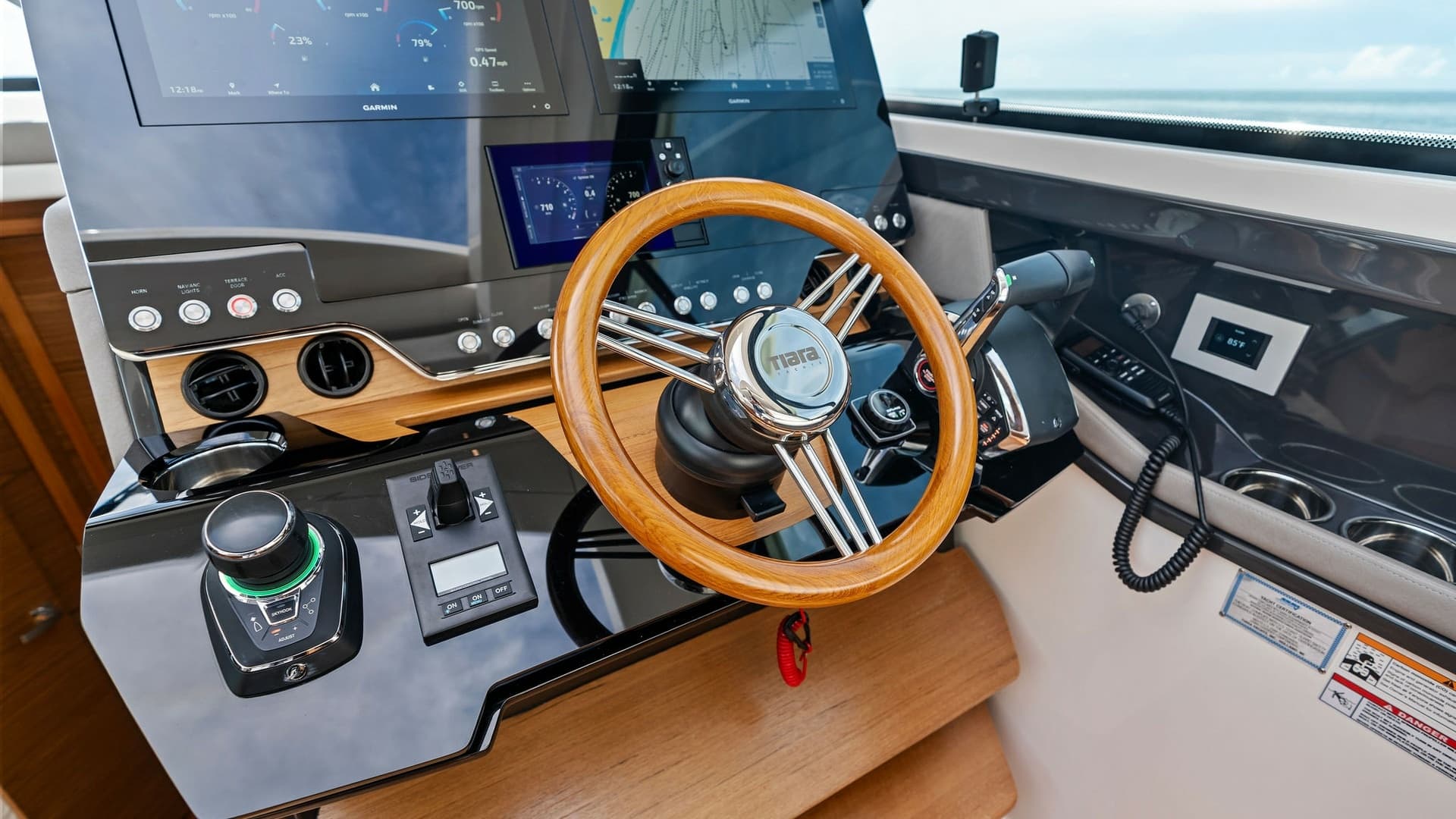 Modern Helm with Advanced Navigation