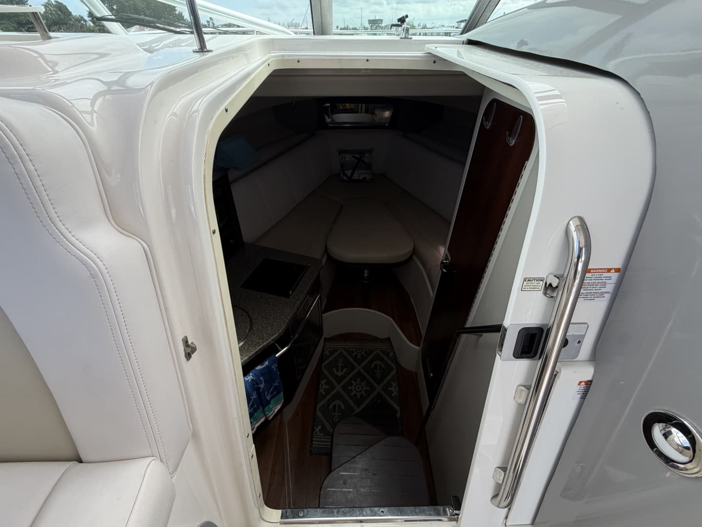 2016 Robalo R305