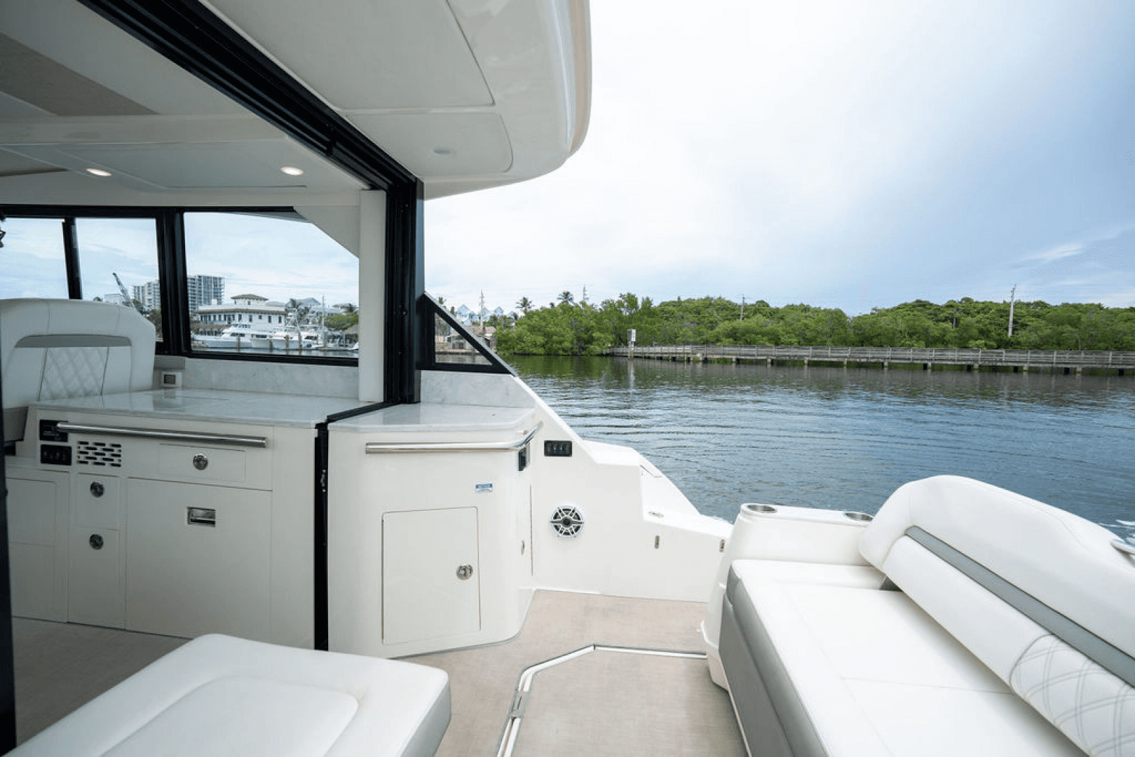2021 Regal 36 OX