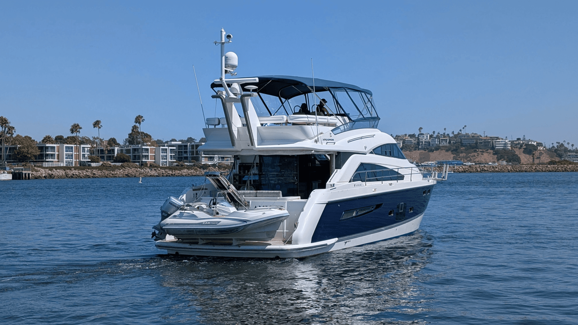 2010 Fairline Squadron