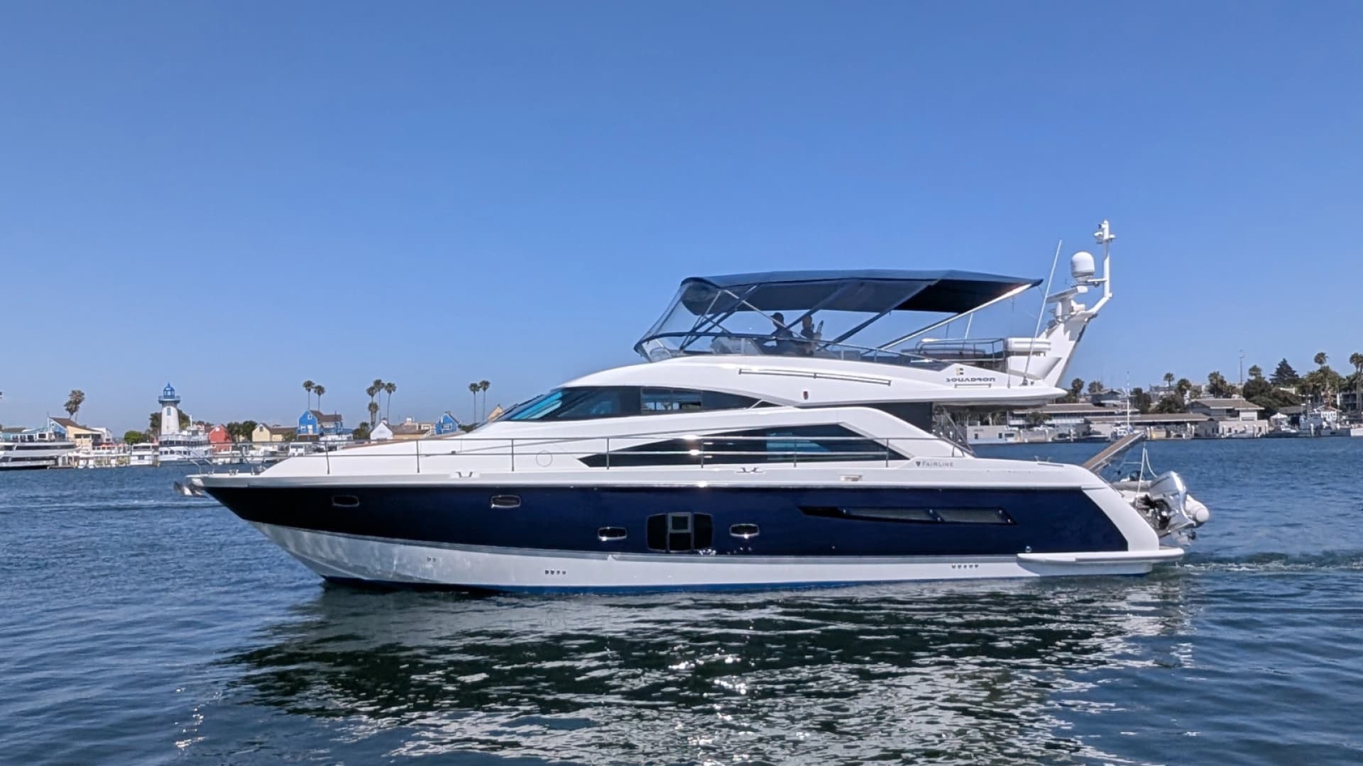 2010 Fairline Squadron