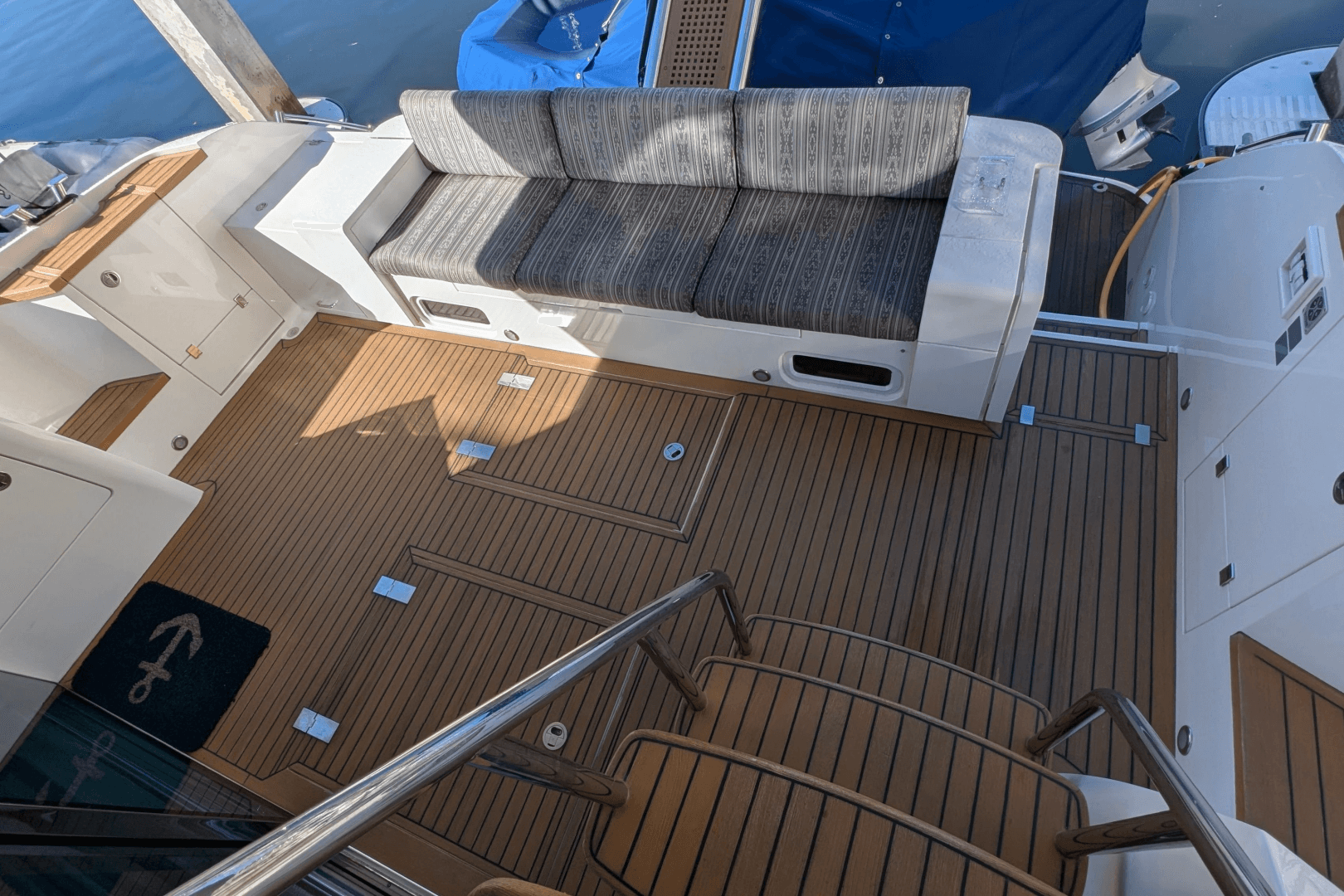 2010 Fairline Squadron