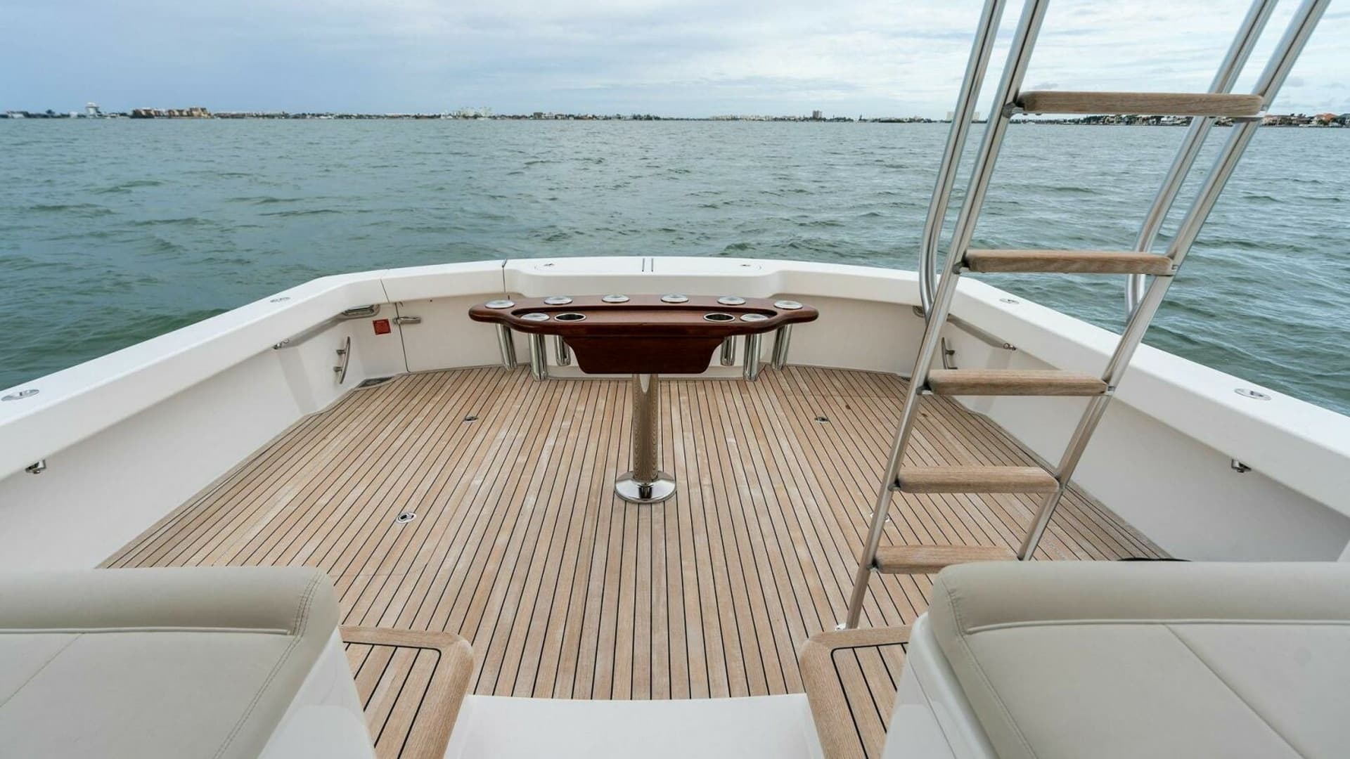 2021 Viking 46 Billfish "Damnfino" - Cockpit
