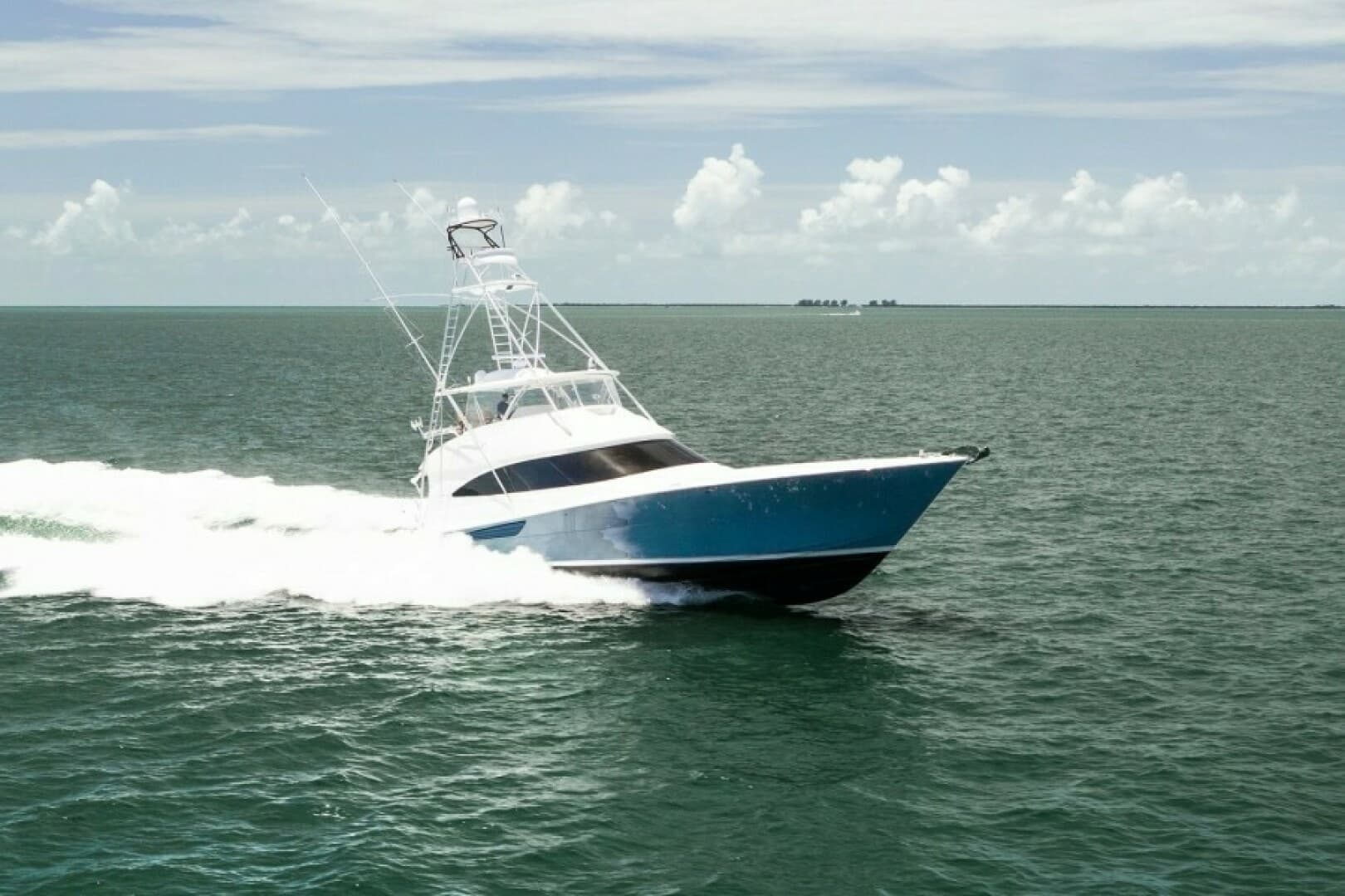 2018 Viking 72 Convertible - Wrapped Up