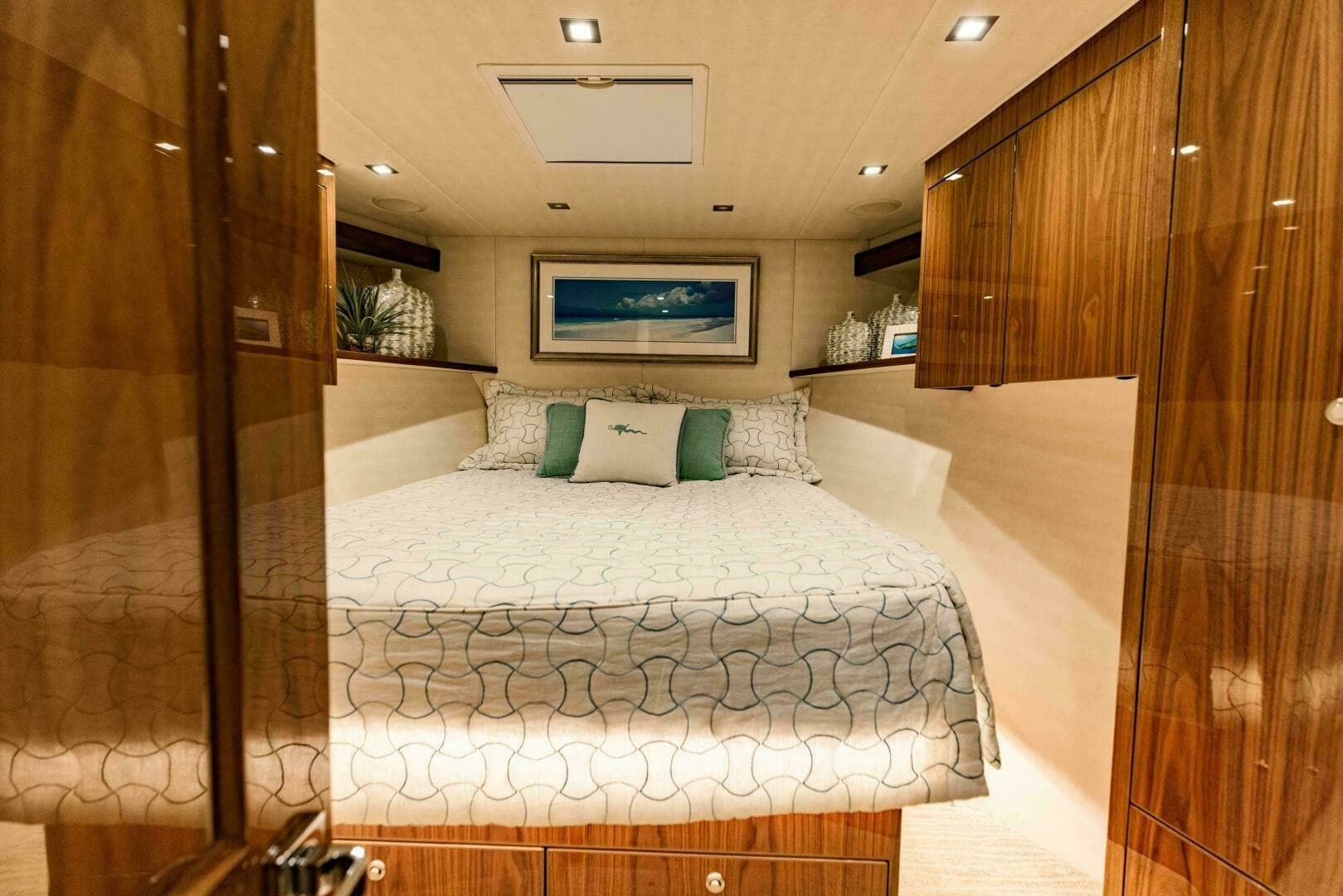 2020 Viking 72 Enclosed Bridge