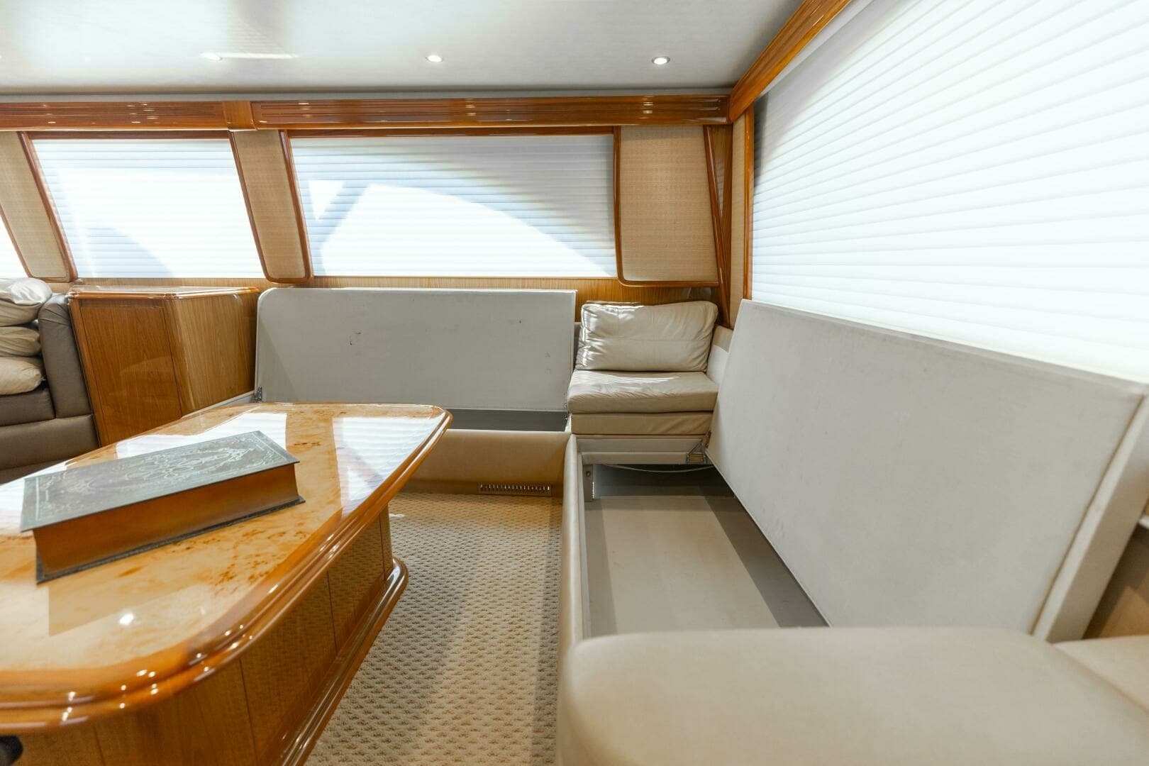 2013 Viking 76 Convertible- REEL FIRE- Salon Storage