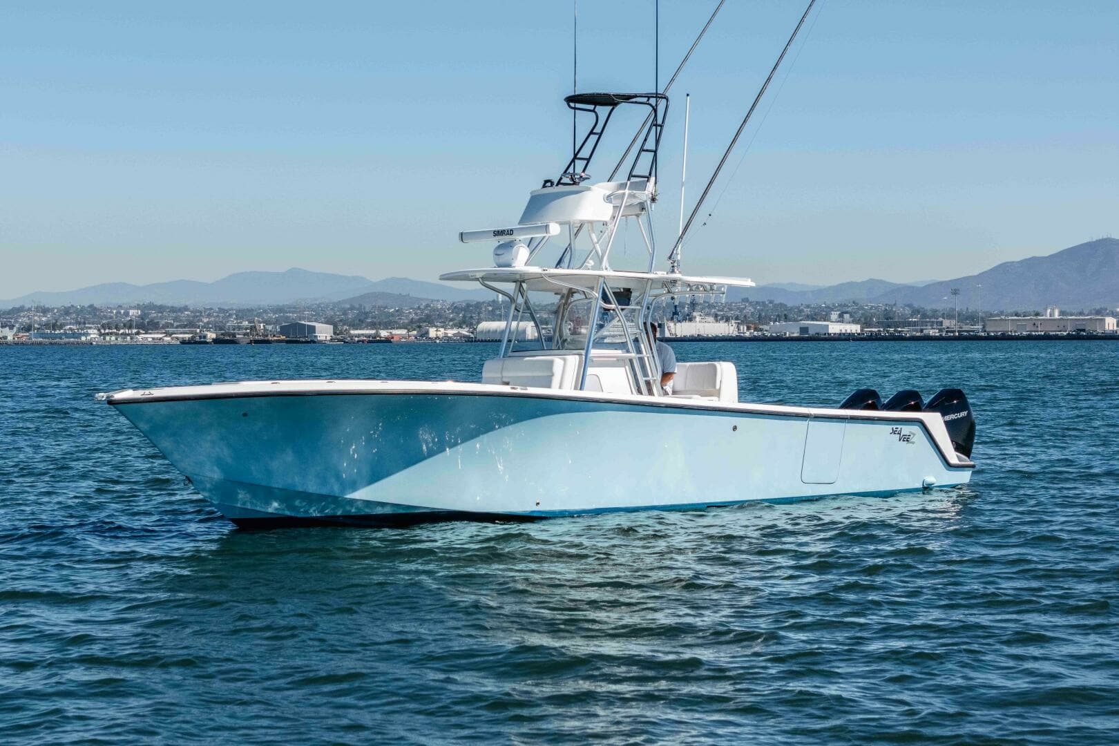 2018 SeaVee 370 Z "Susan L"