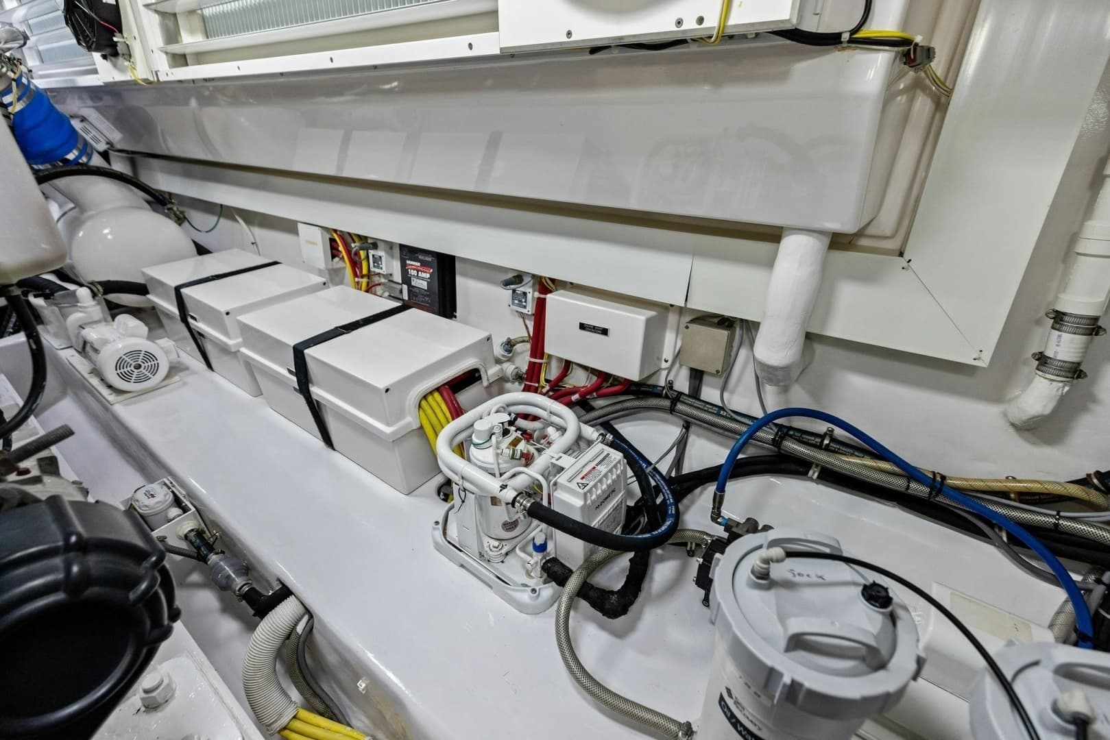 2008 Viking 68 Skybridge "Liquid Apple"