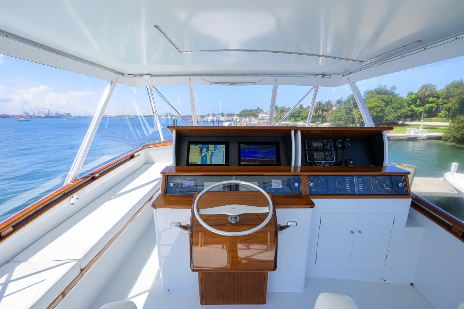 Rybovich 60 SIBONEY - Helm