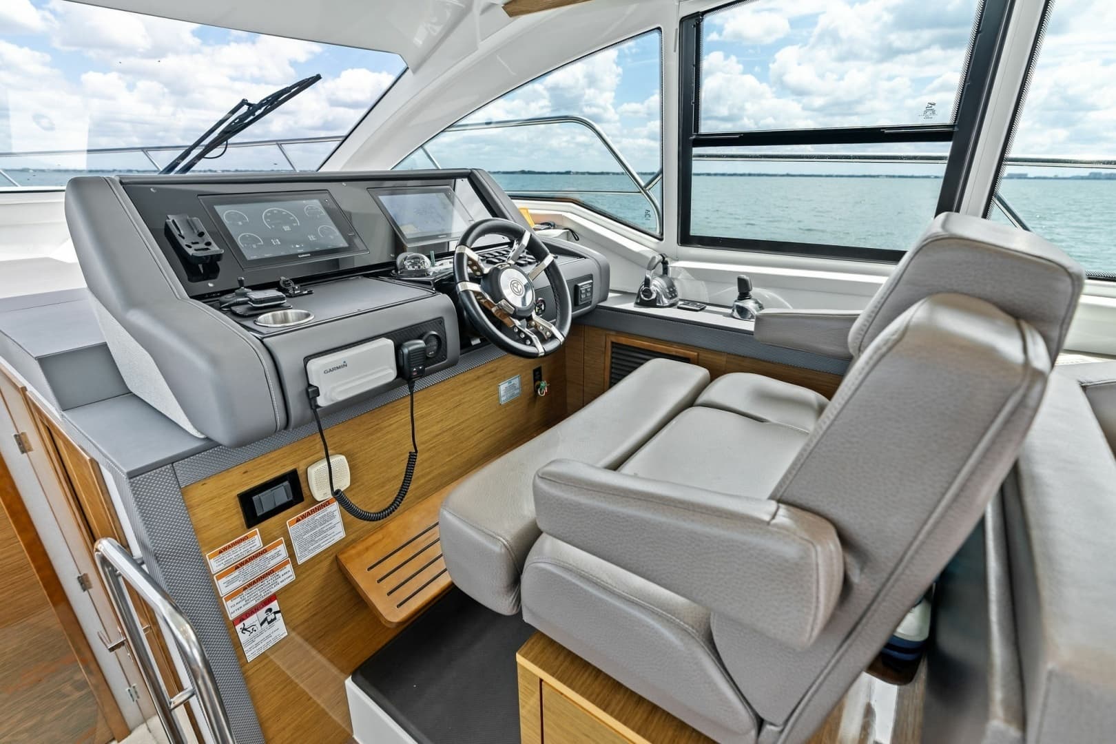 2019 Cruisers Yachts 42 Cantius 'Truly Ineffable'