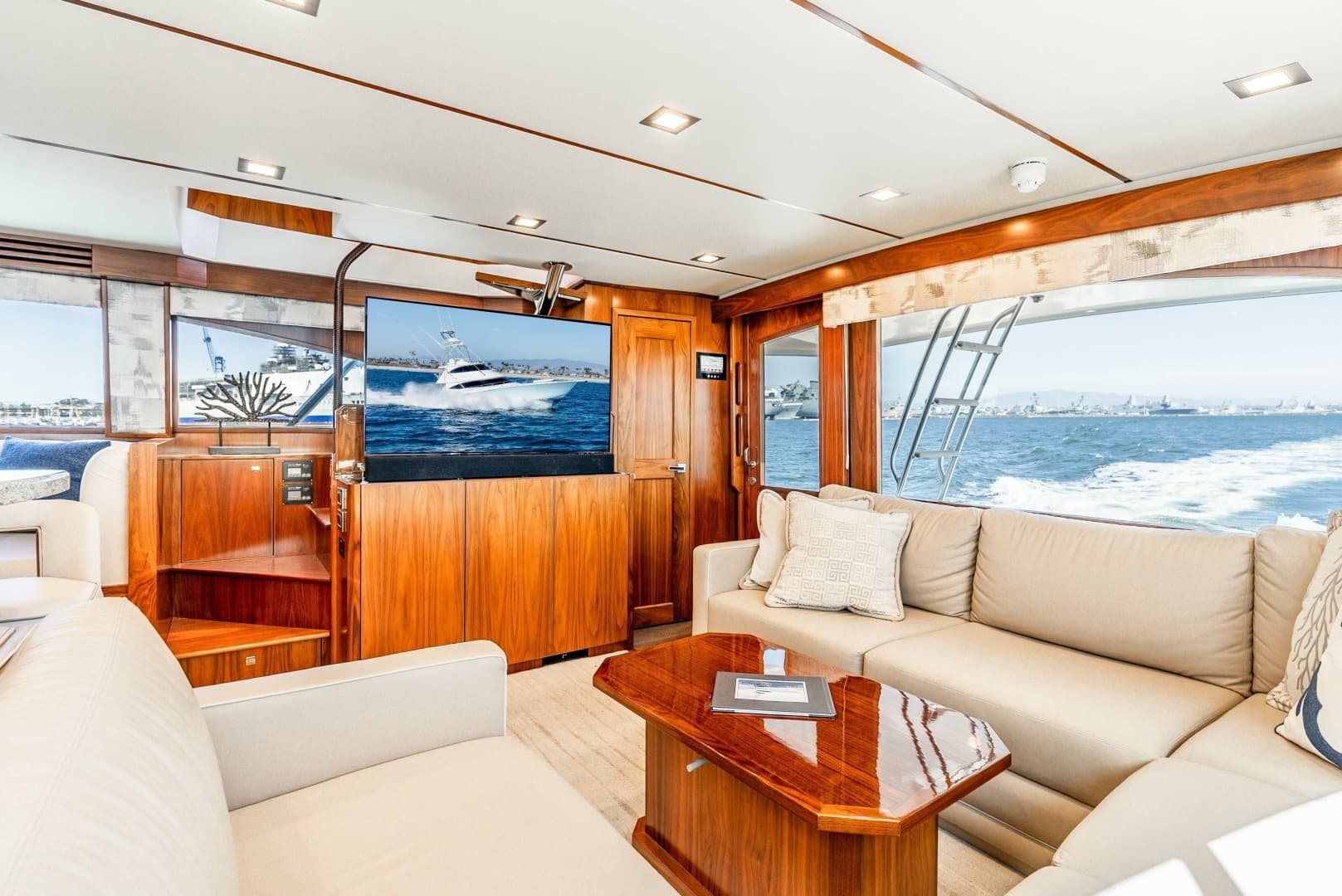 Luxurious Salon with Ocean Views