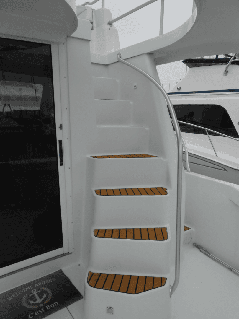 1997 Mainship 350