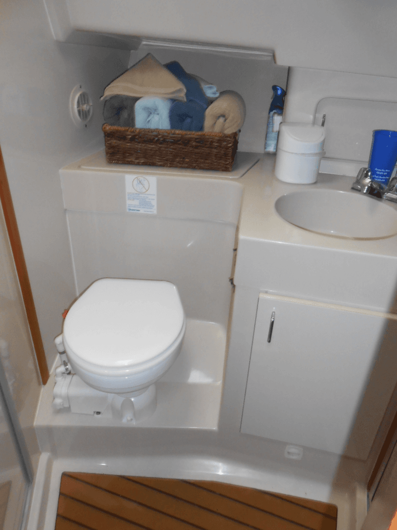 1997 Mainship 350