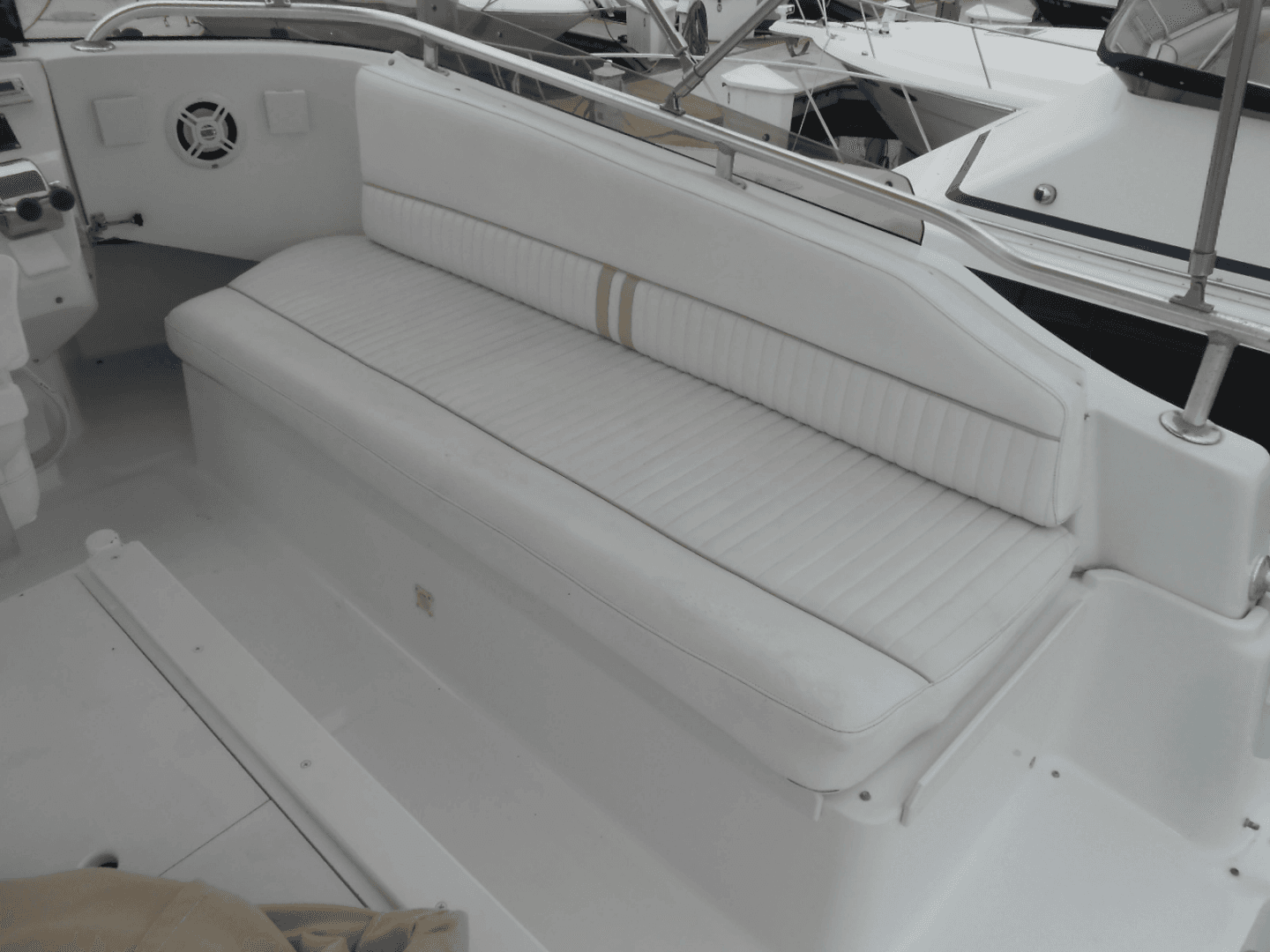 1997 Mainship 350
