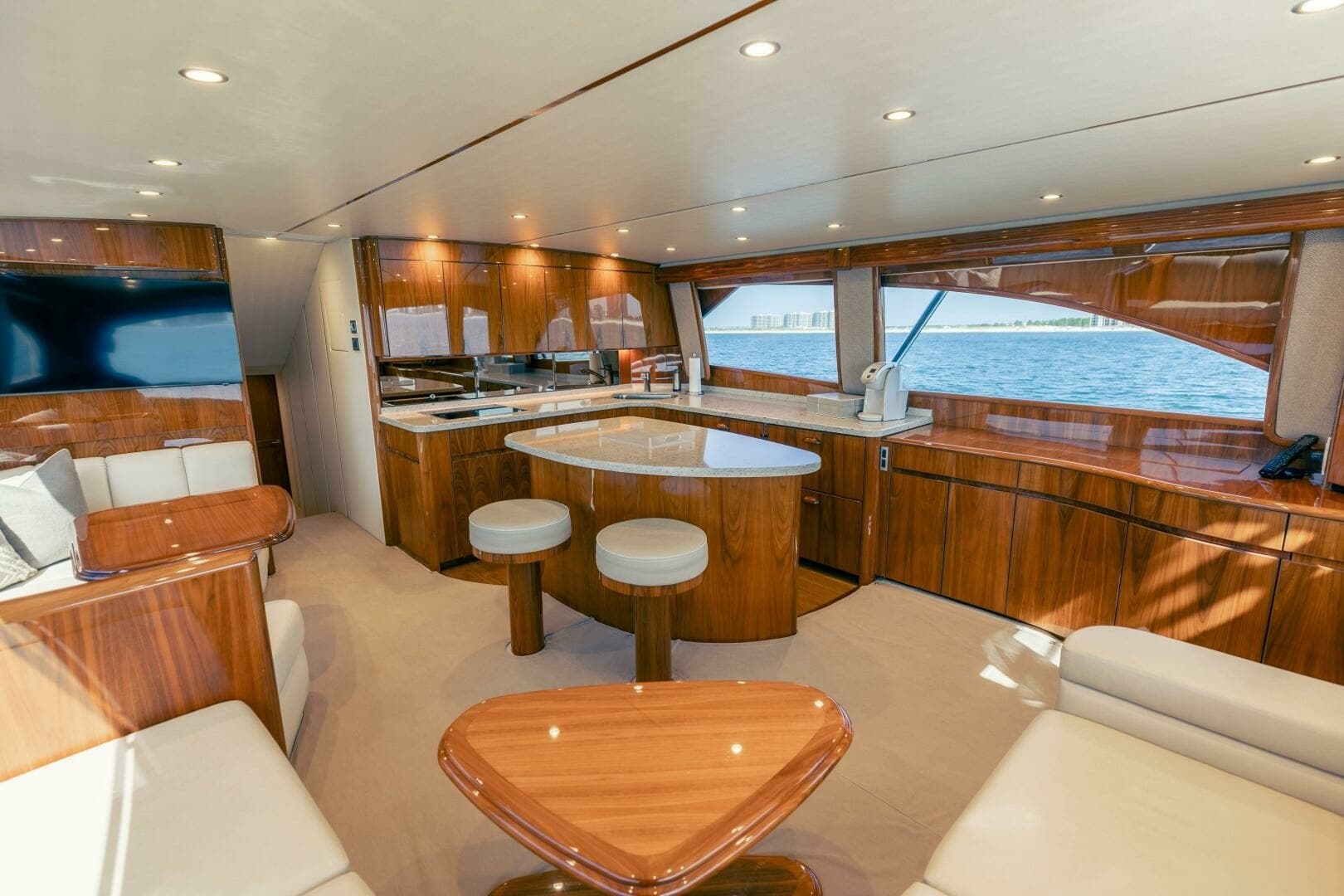 2018 Viking 62 Convertible- Da'Grits- Salon