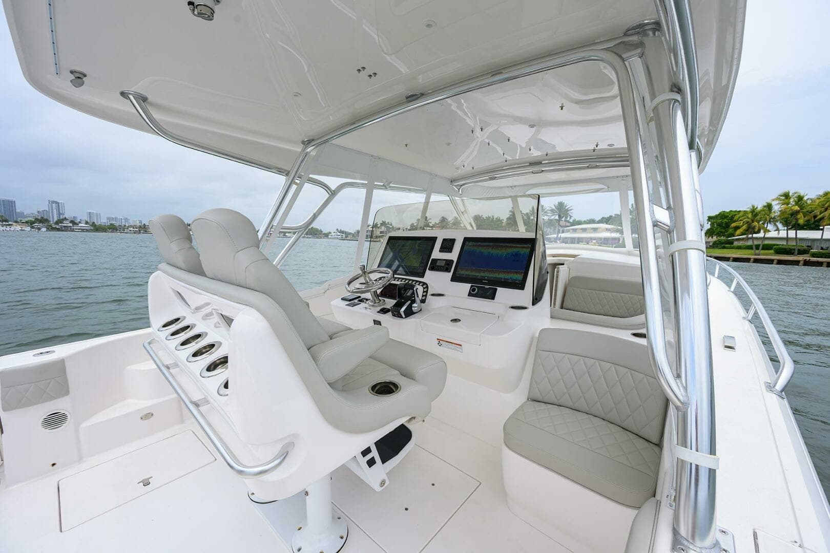 Intrepid 41 - Helm Station