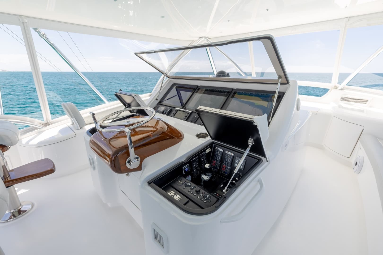 2023 Viking 72 Convertible- TEAM SUPREME- Helm
