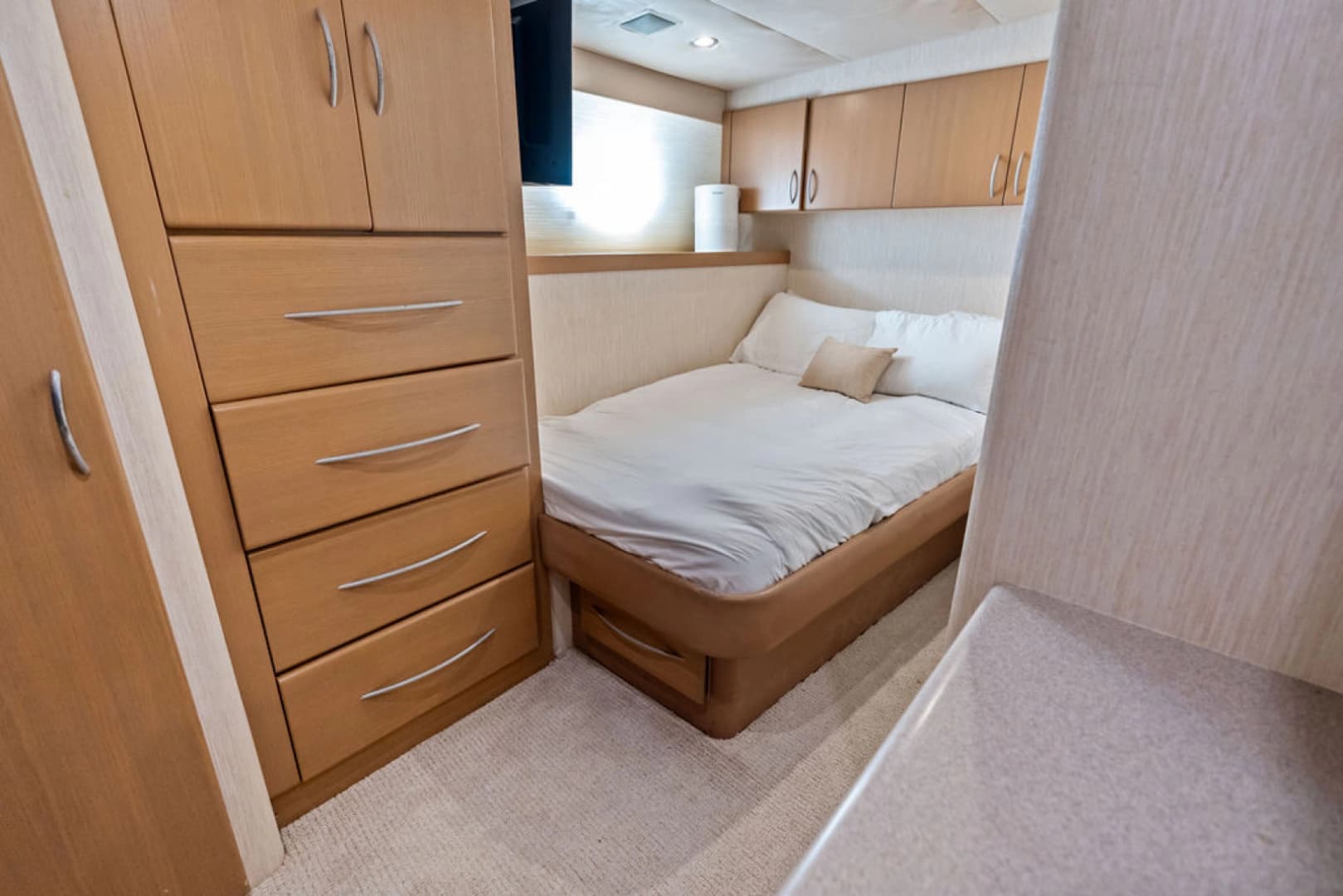 1999 Westport 112