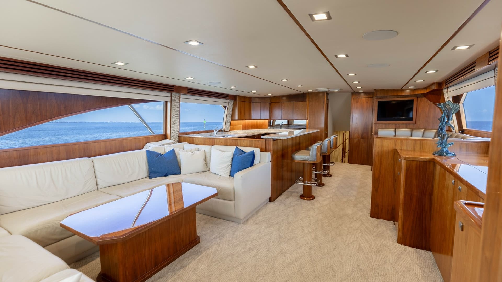 Luxurious Salon with Ocean Views