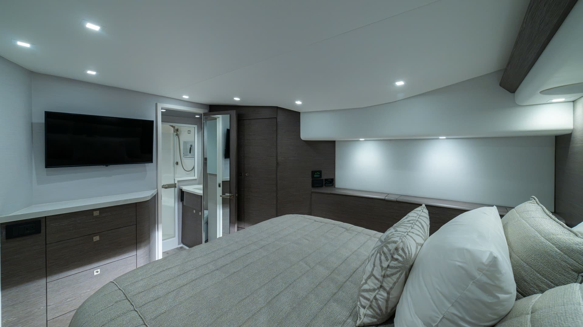 Elegant Master Stateroom