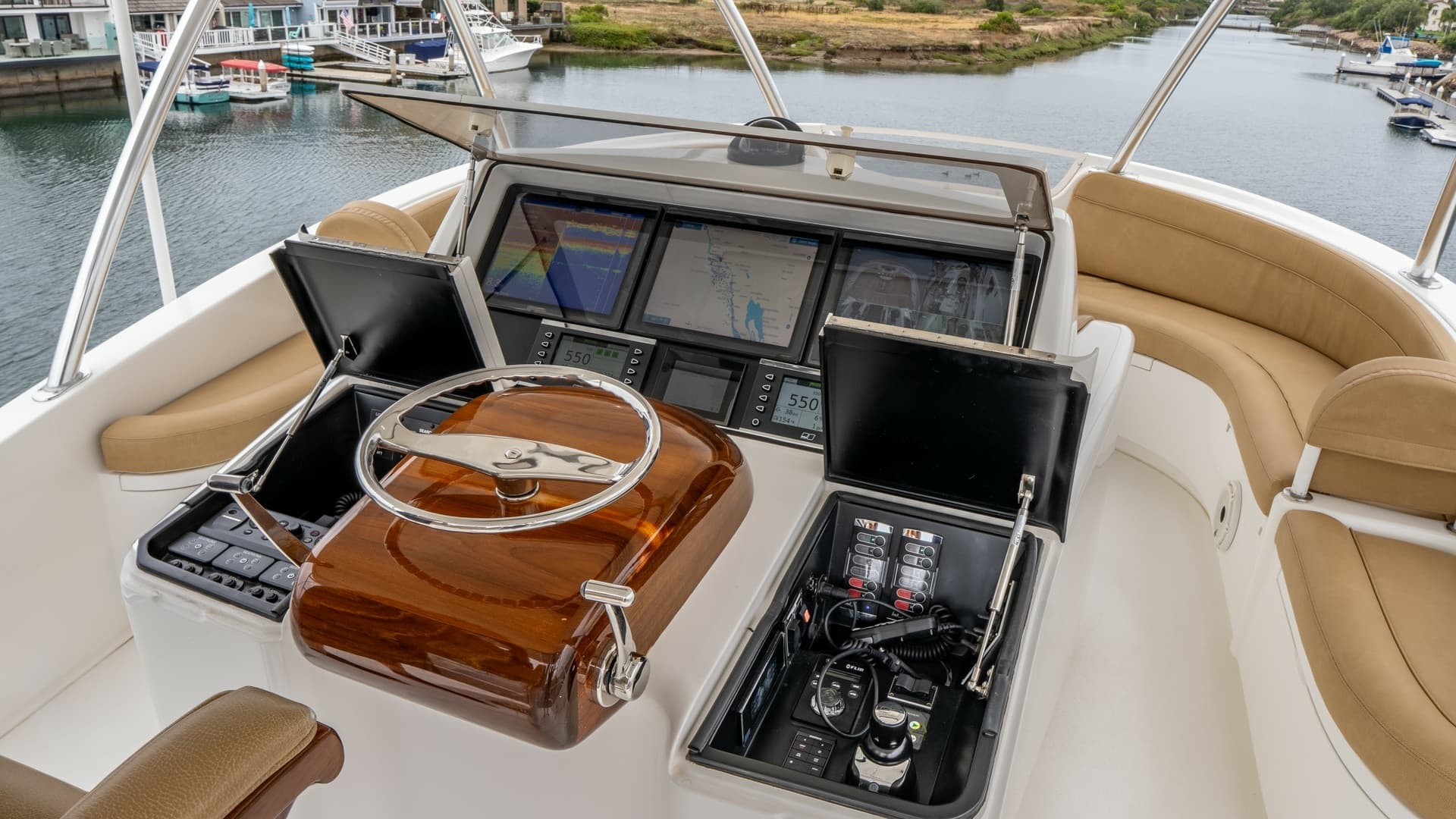 Skybridge Helm Station