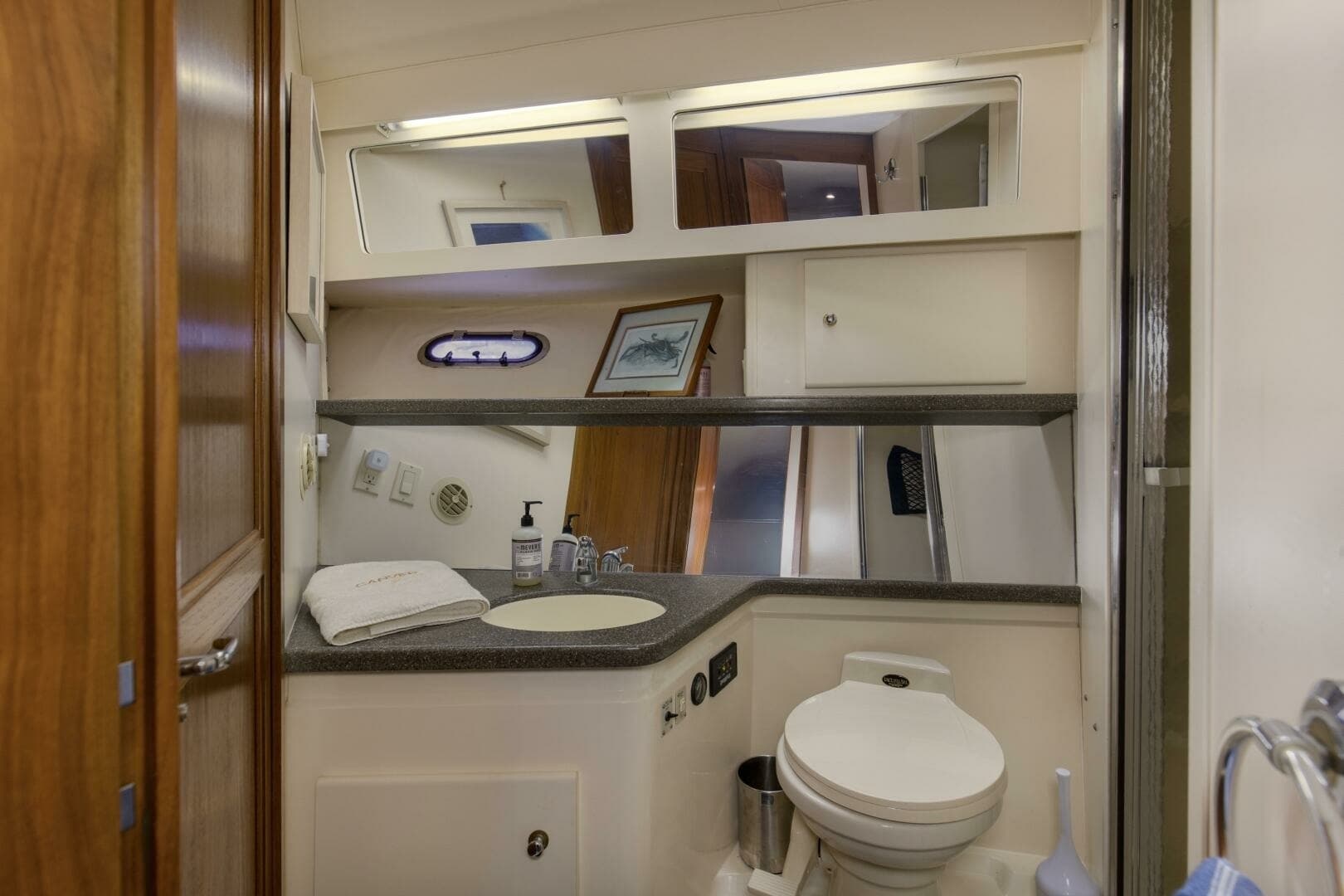 1997 44 Carver 445 Zodiac Gypsea Forward Head
