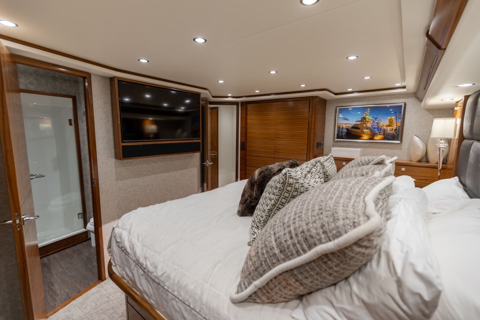 2023 Viking 72 Convertible- TEAM SUPREME- Master Stateroom
