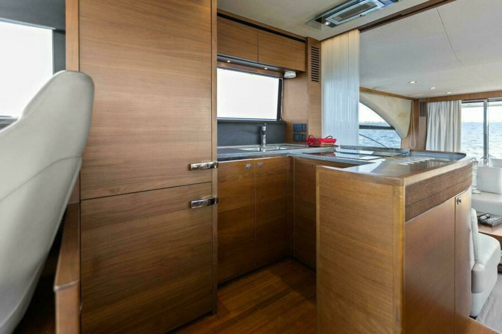 2016 60 Princess Flybridge - Princess Rose Too - 