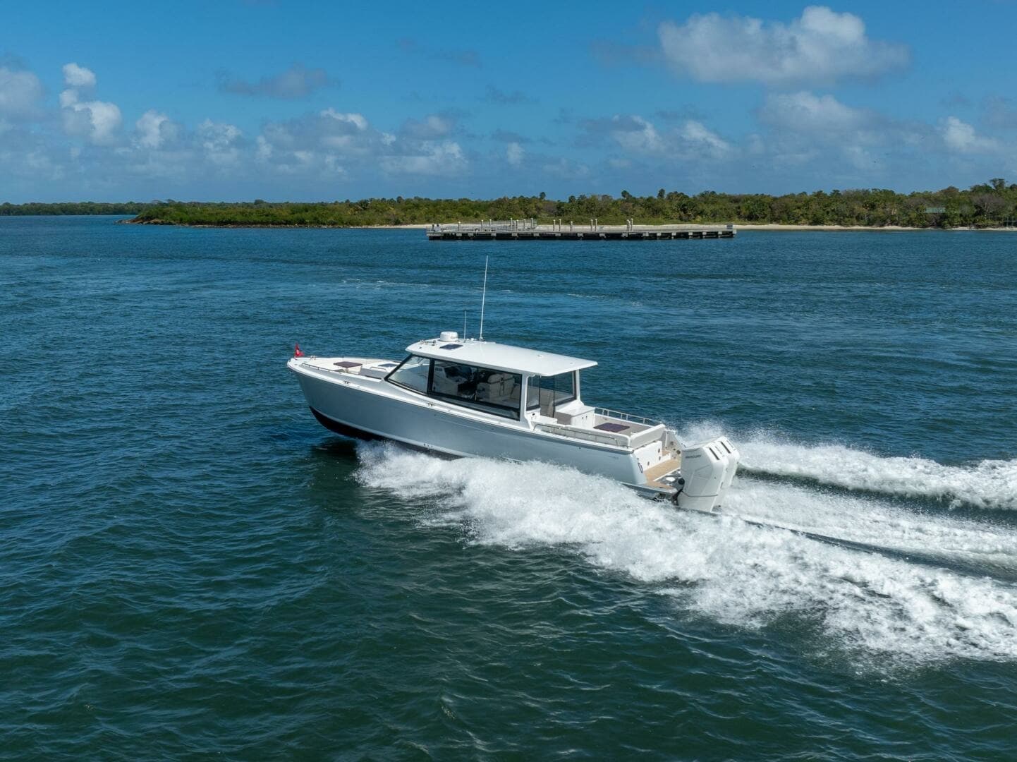 MJM 47X 47-003 - Exterior