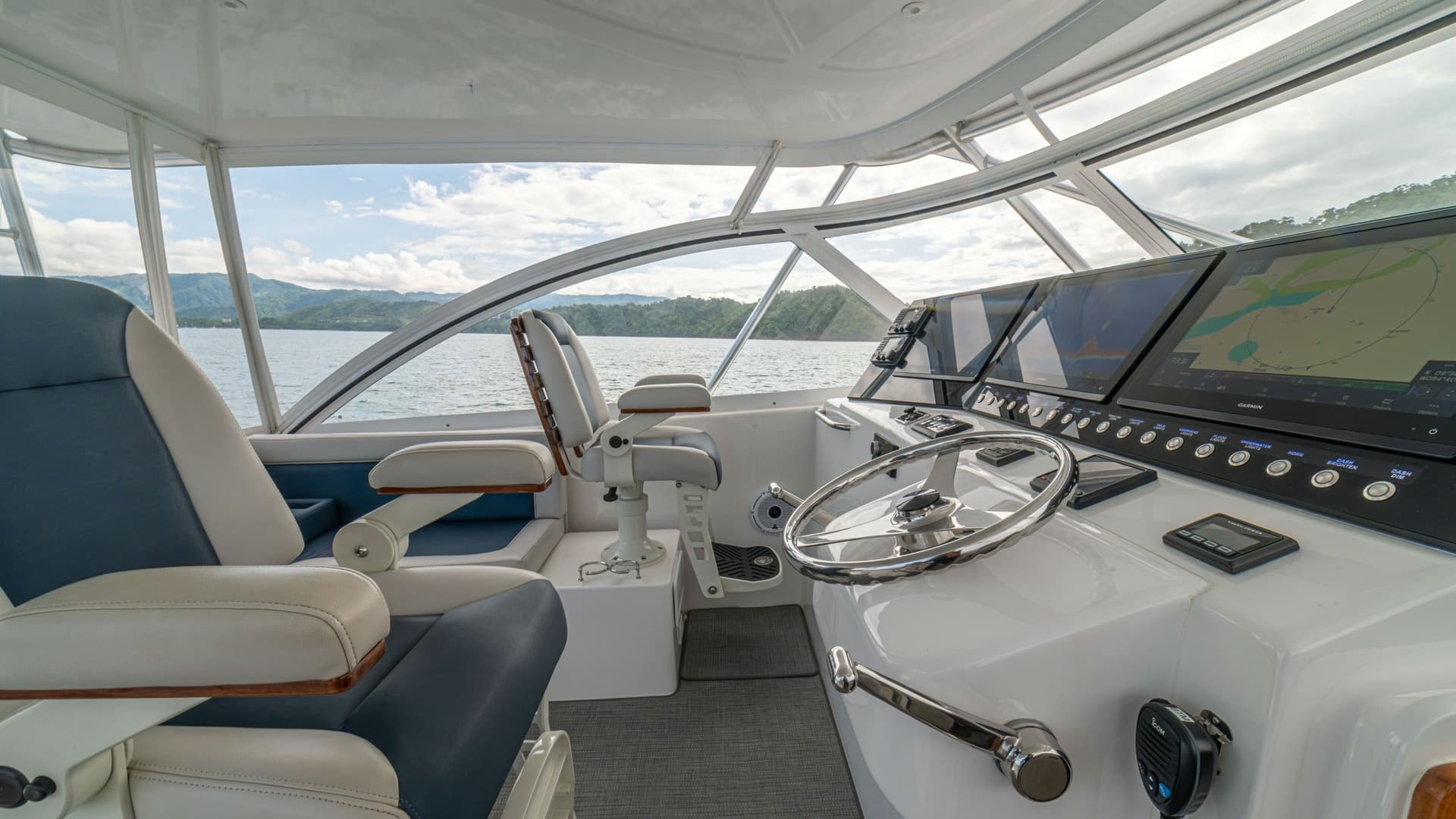 Helm Station with Dual Seating