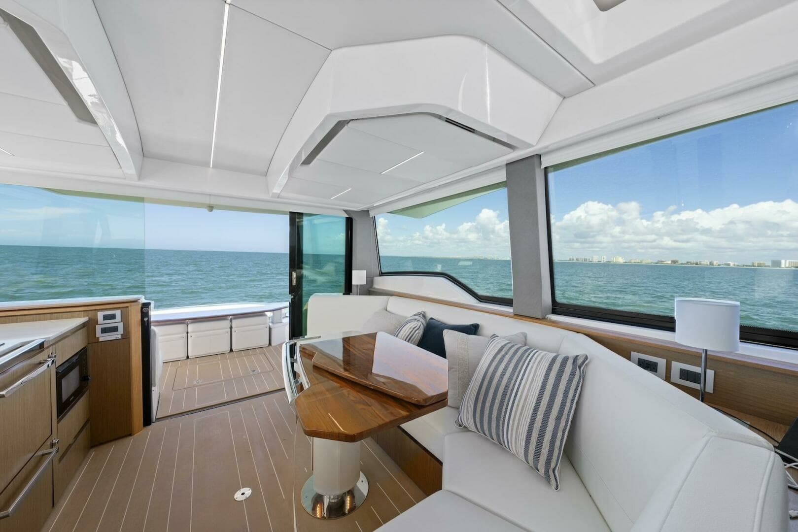 2023 Tiara Yachts EX 60