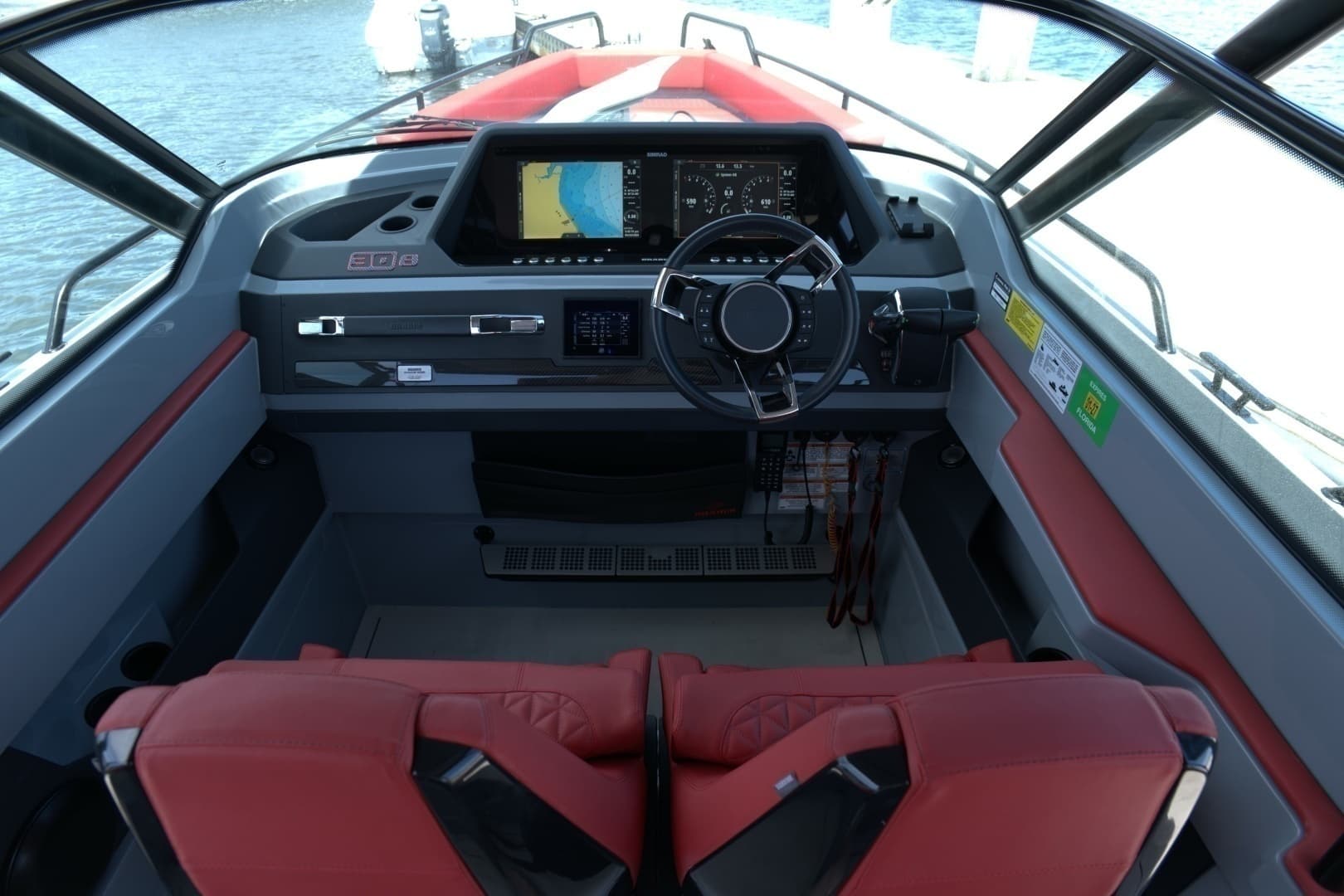 2023 Axopar 28 Brabus Shadow 500