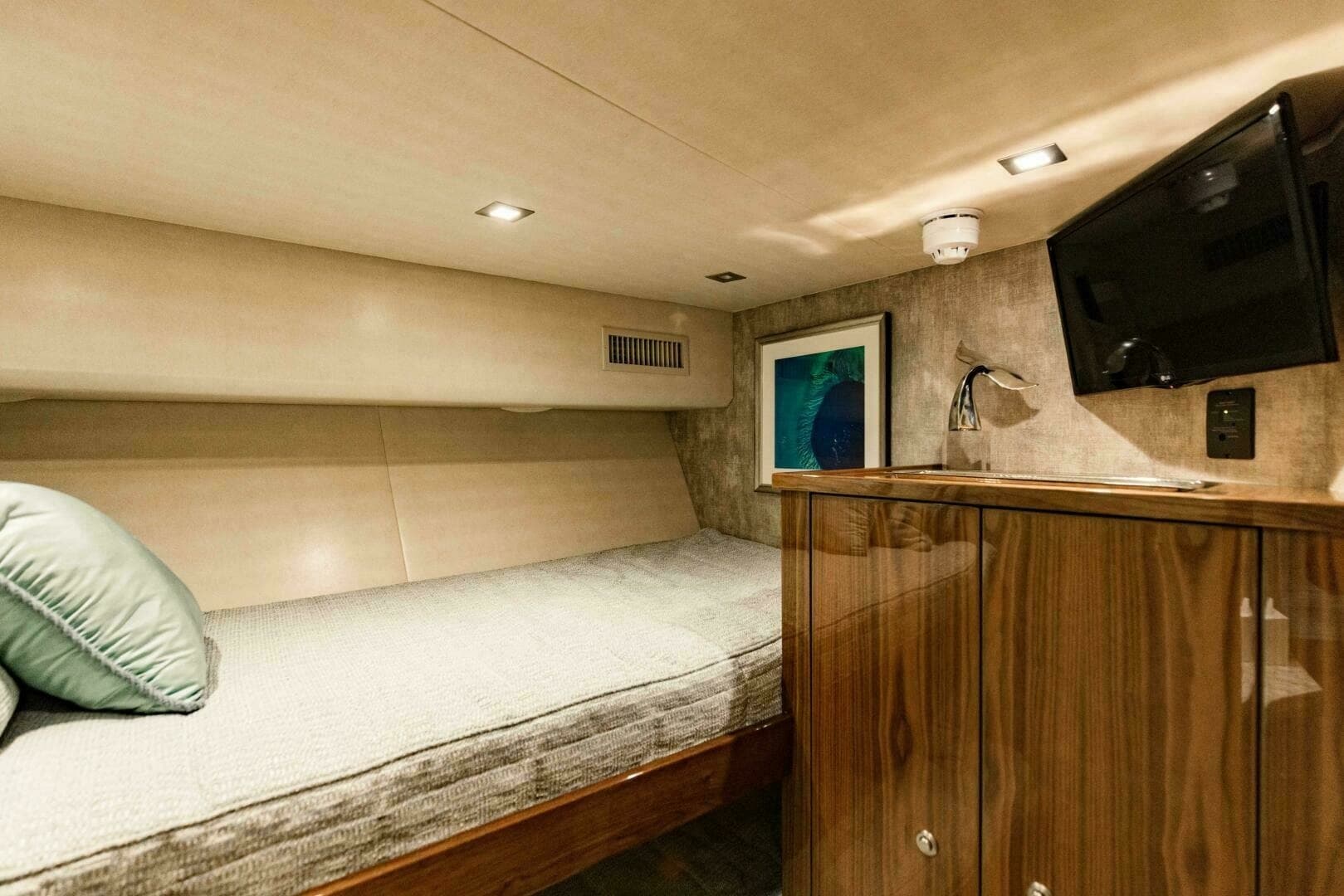 2020 Viking 72 Enclosed Bridge