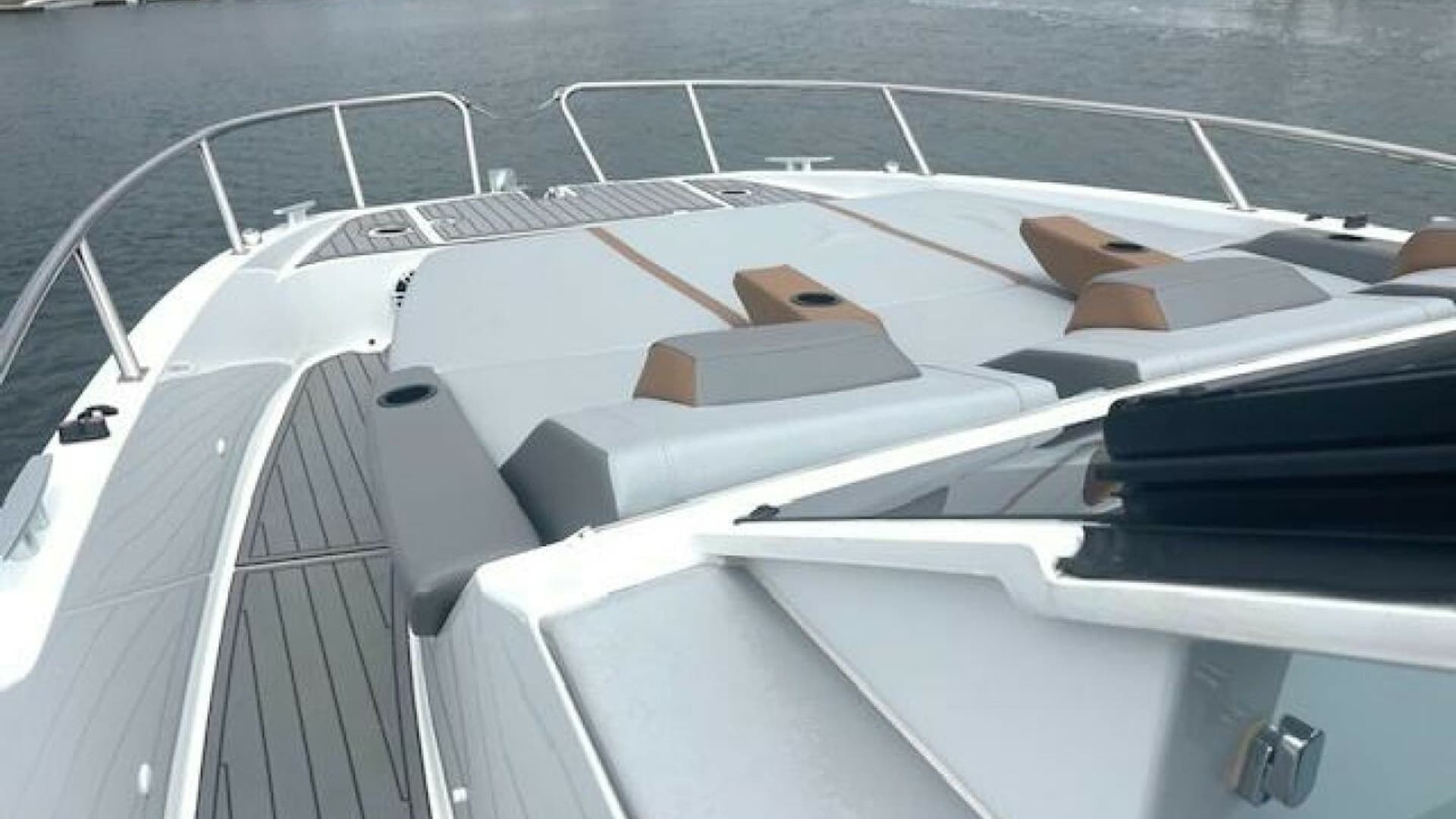 2022 Beneteau 32 Gran Turismo - FORTUNA