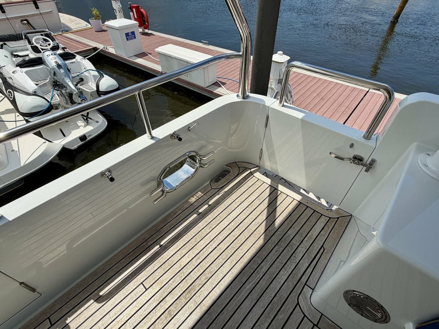 Alaskan 70 OHANA - Exterior Aft Deck
