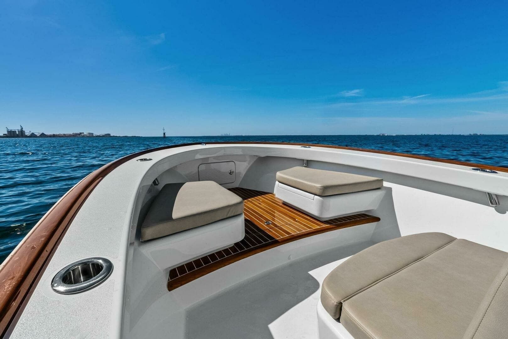 2024 Custom Center Console 26 High Ground Boatworks