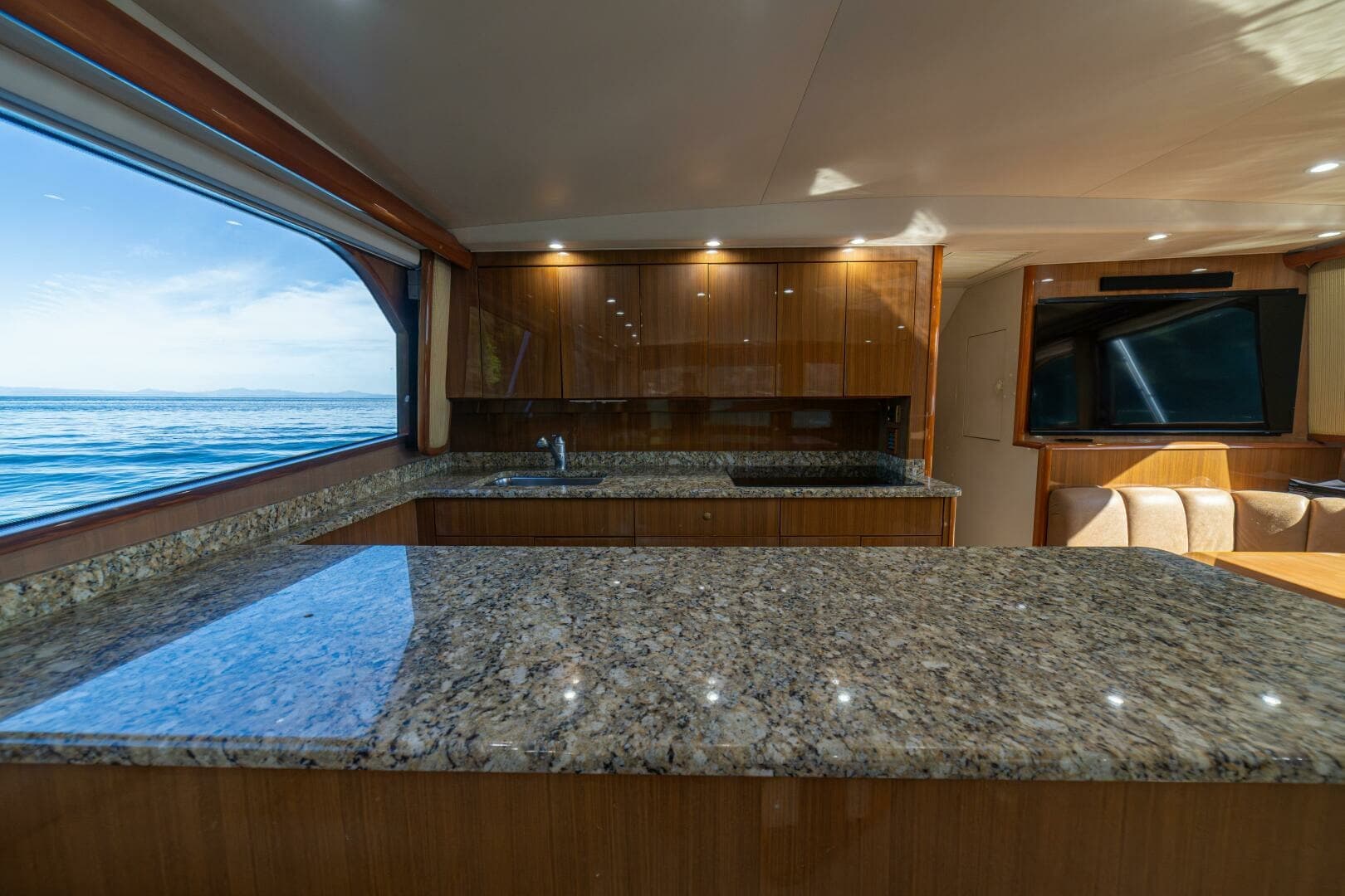 2006 Viking 56 "Scandaloso"