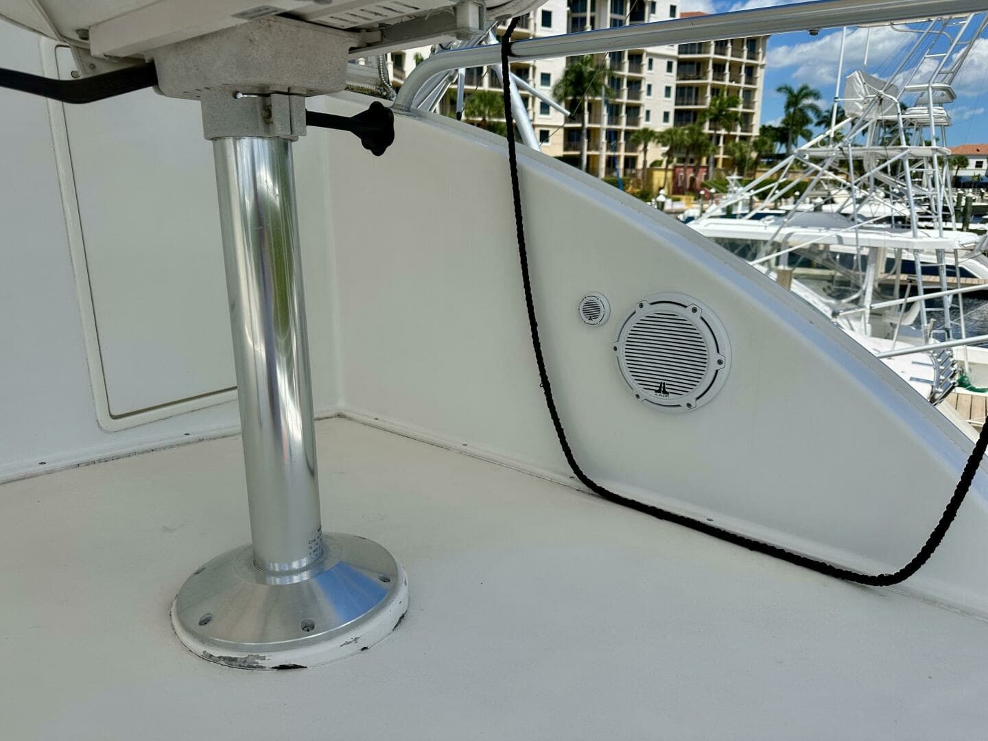 Ocean Yachts 50 GOLD COAST - Fly Bridge Helm