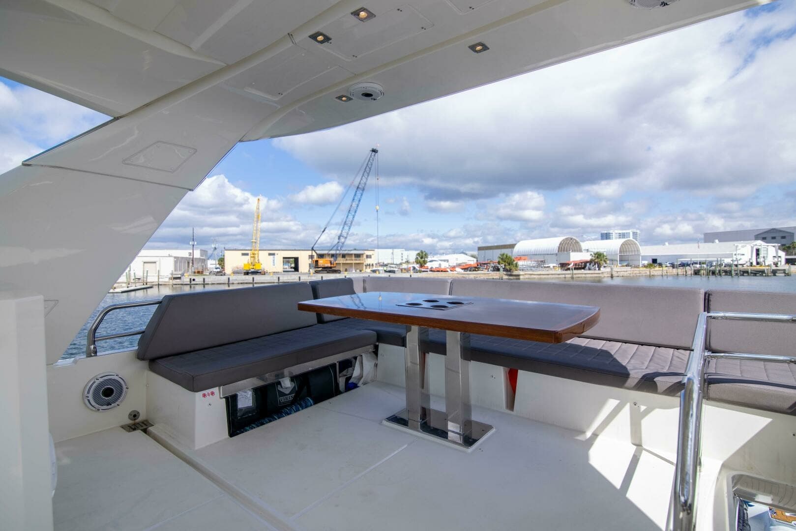 Flybridge