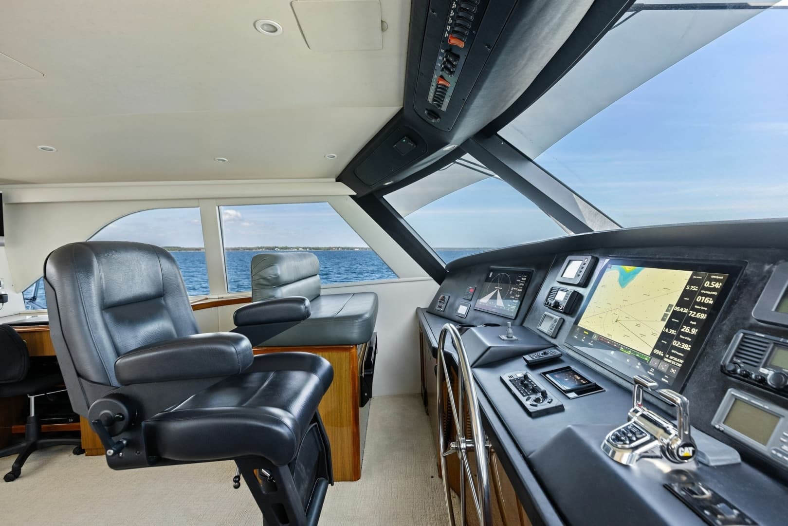 2008 Viking 68 Skybridge "Liquid Apple"