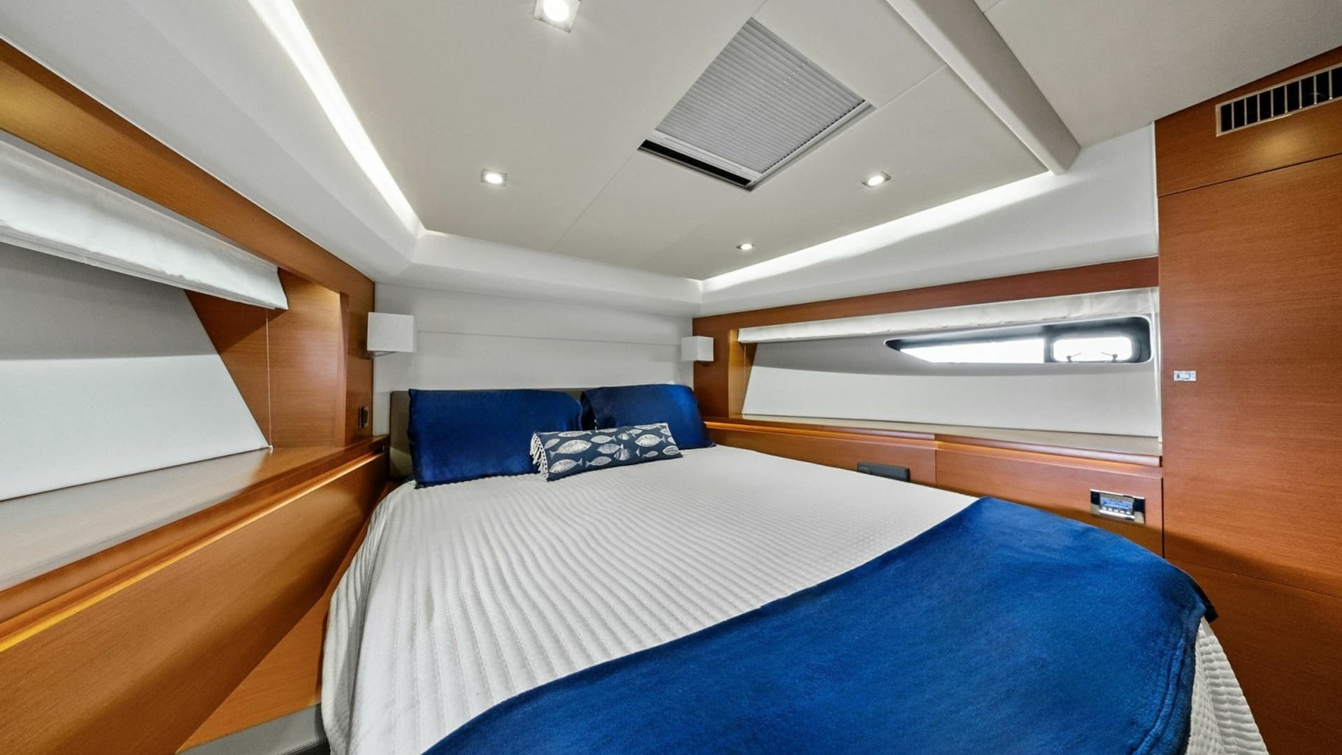 2015 Prestige 550 'Legacy'