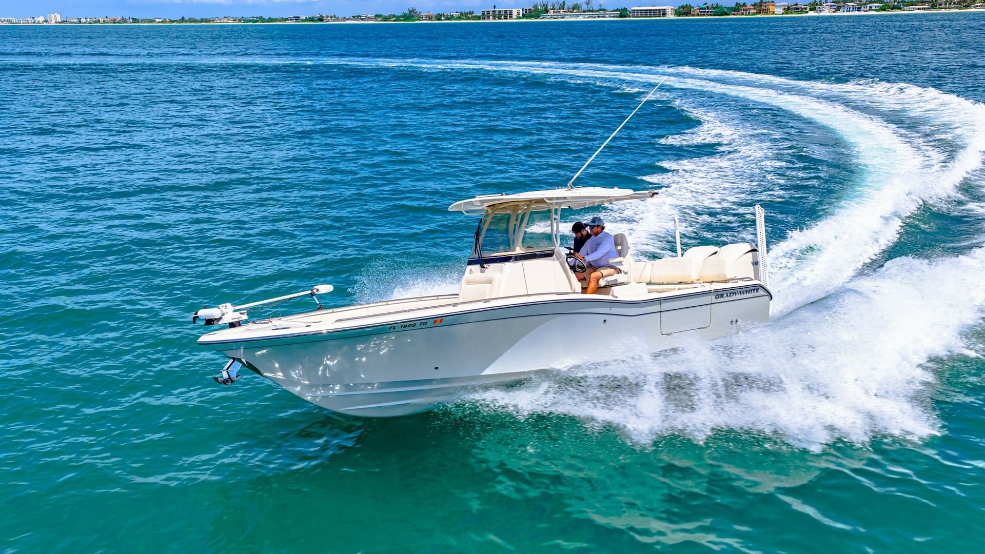 Grady-White 281 CE in Motion