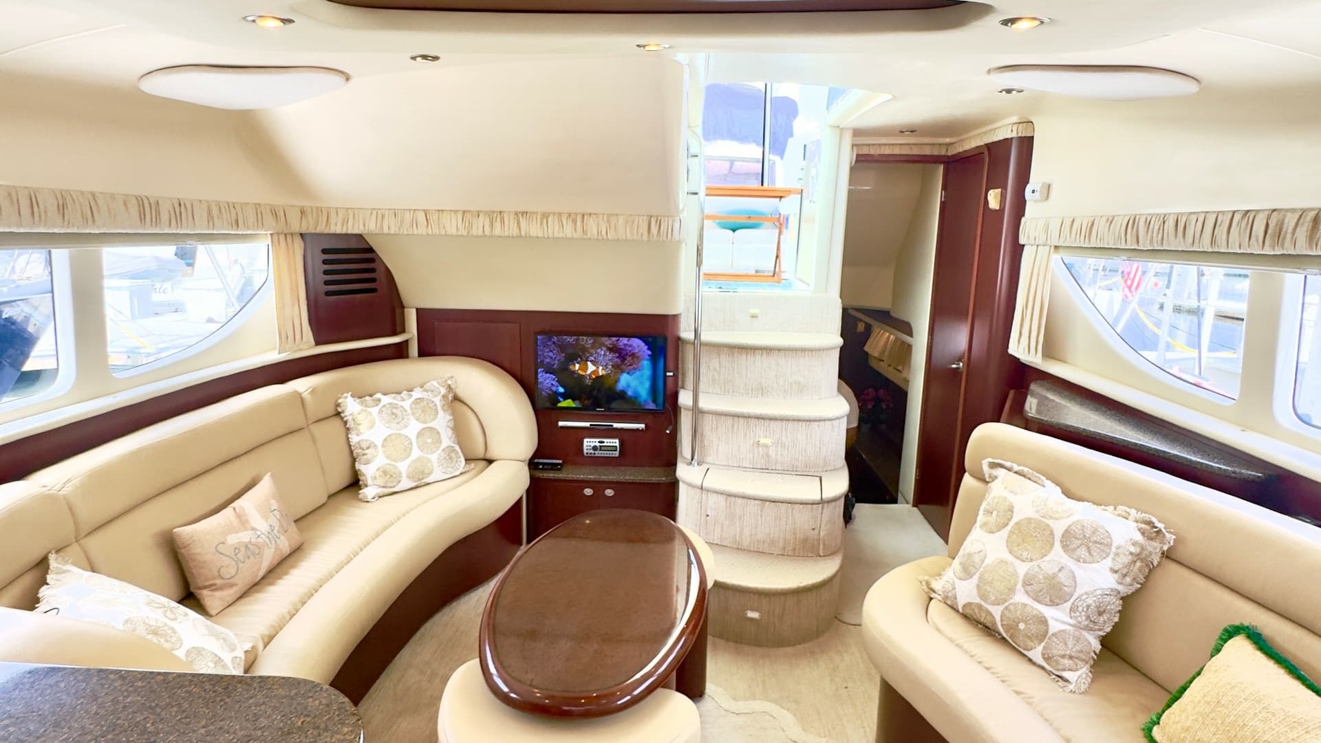 Spacious Main Salon with Entertainment Center