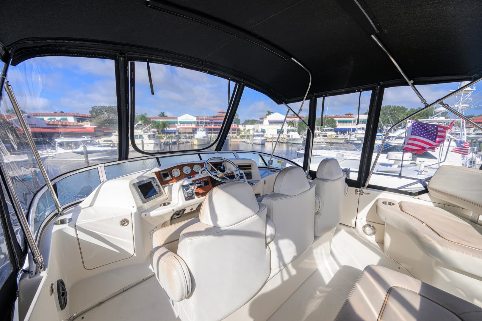 2005 Silverton 39 Motor Yacht