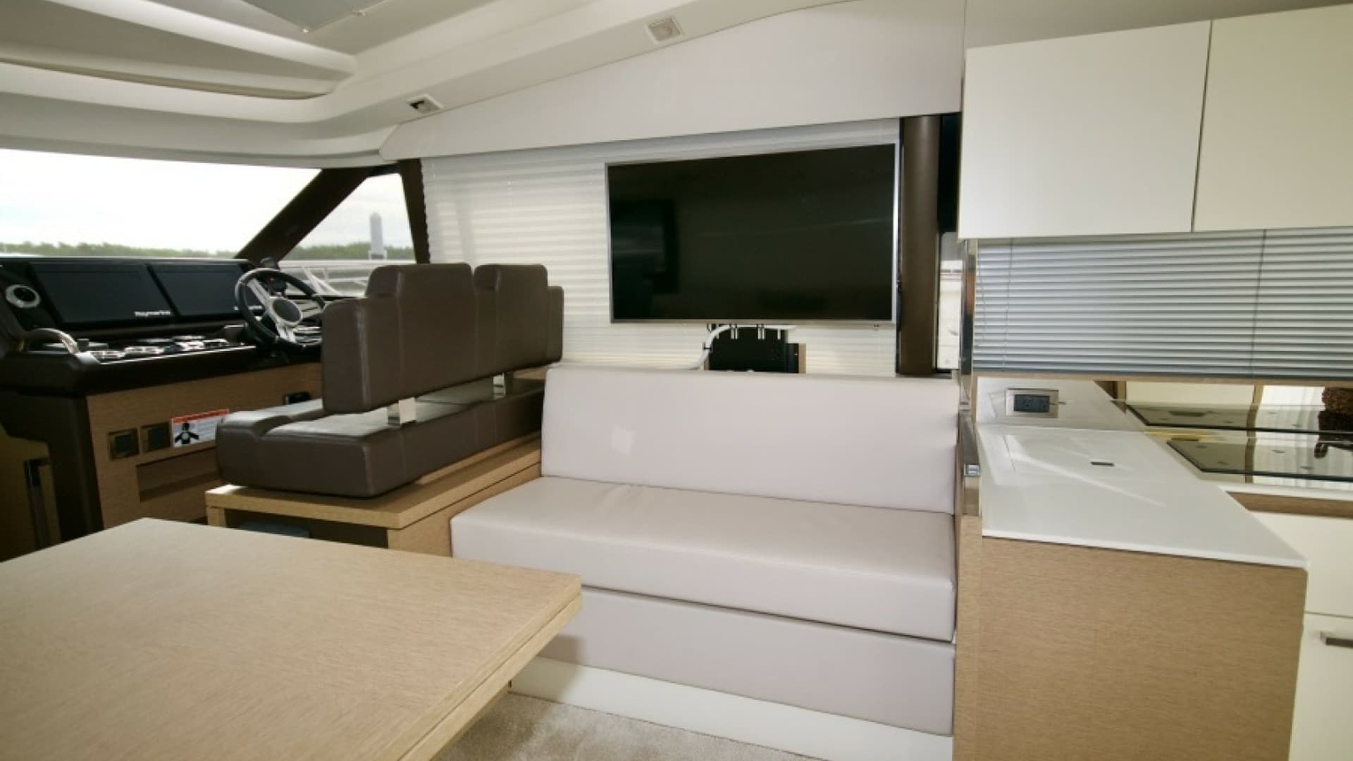 2018 Prestige 460 S