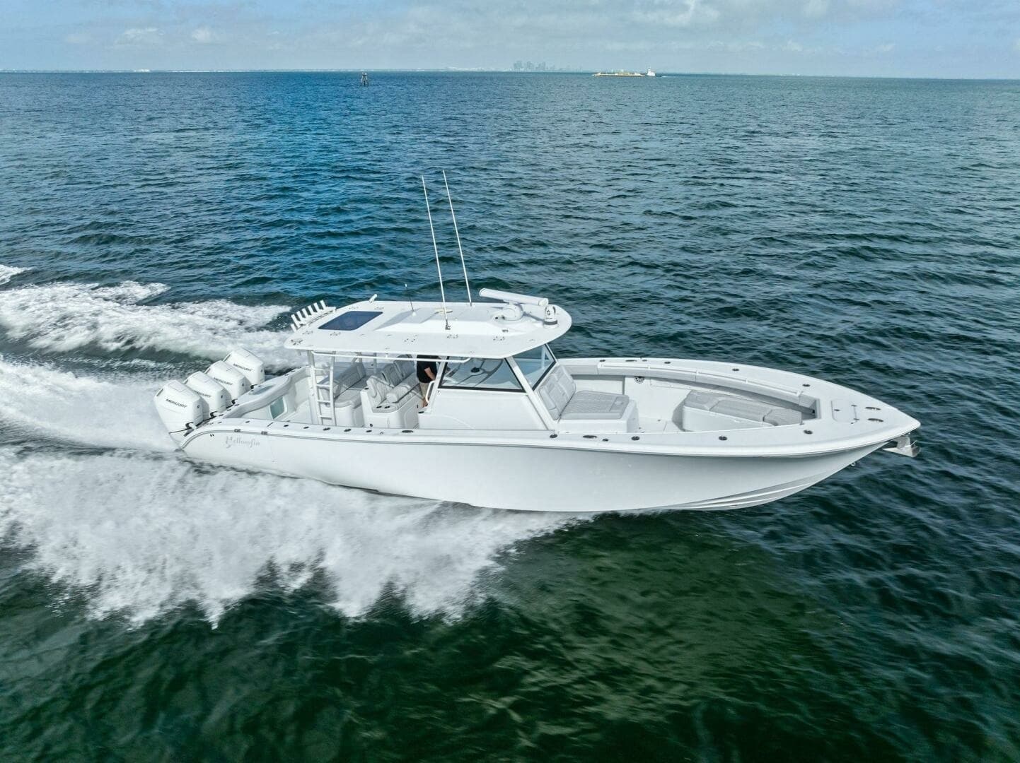 2024 42 Yellowfin