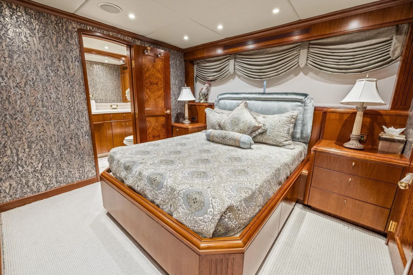 1999 Trinity Yachts Raised Pilothouse
